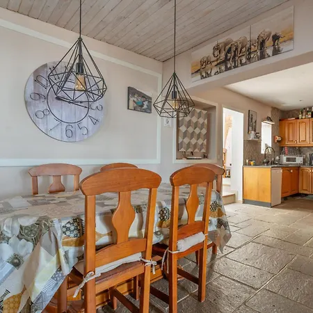 Casa Patas De Patos La Sabinita